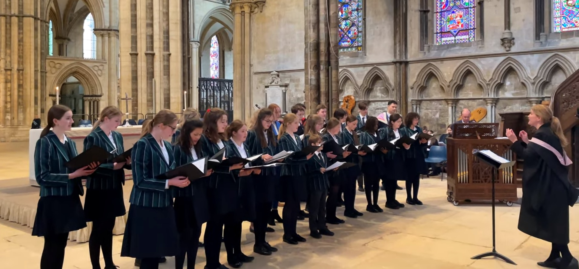 Gwalchmai "King of Glory, King of Peace"